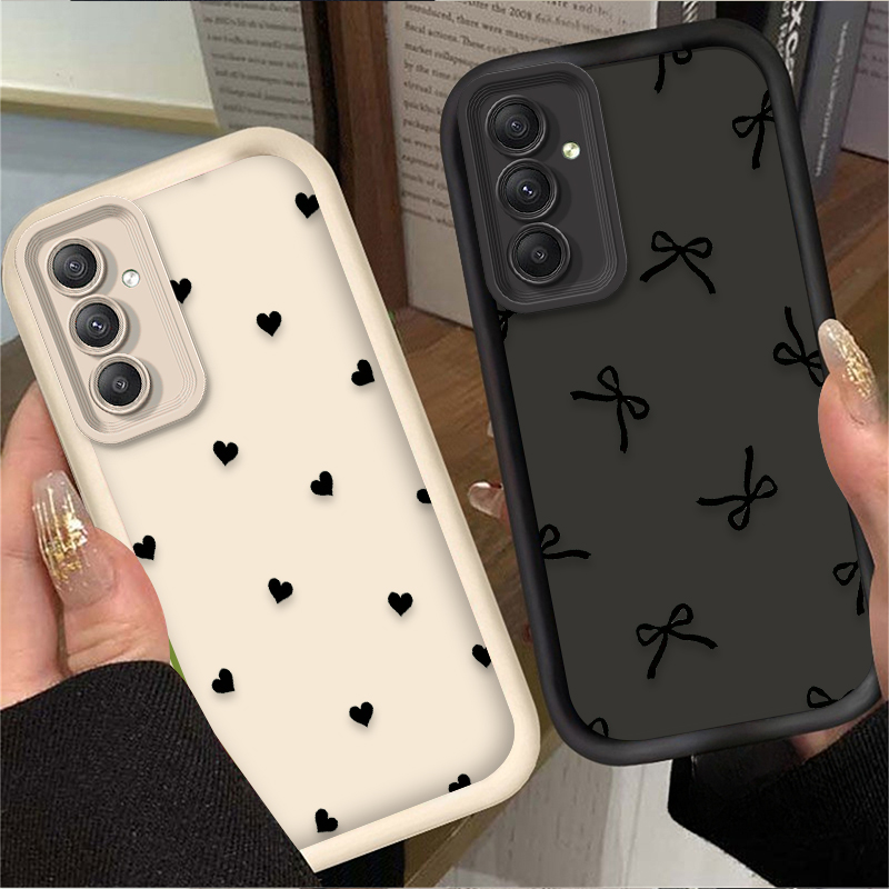 Phone Cases For Samsung A14 - غطاء حماية أسود بتصميم قلب وعقدة
