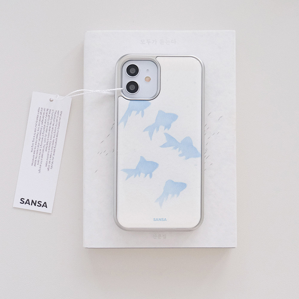 جراب هاتف فاخر بتصميم فراشة ال - مراجعة Phone Cases That Charge Your Phone وسعره