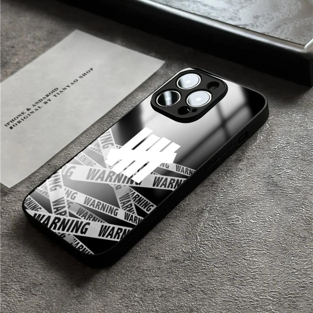 غطاء هاتف أنيق بتصميم شعار Und - مراجعة Phone Cases Magnetic وسعره