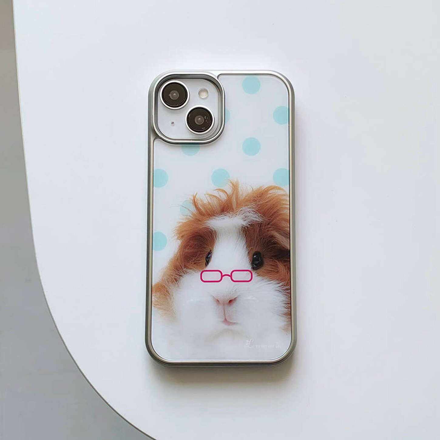 جراب هاتف بتصميم خنزير غيني ون - مراجعة Phone Cases That Charge Your Phone وسعره