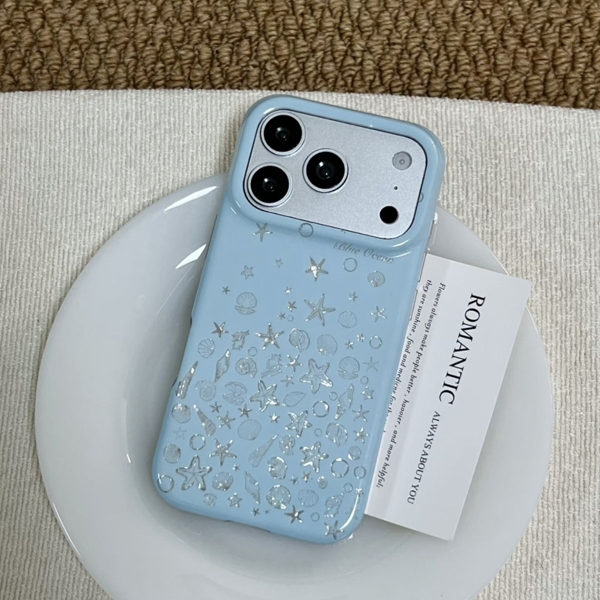 غطاء هاتف كوري بلون النعناع مع - مراجعة Phone Cases Iphone 15 وسعره